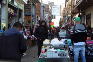 San Victorino – vendedores informales no respetan distanciamiento