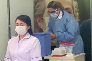 Inicia vacunación en Bogotá