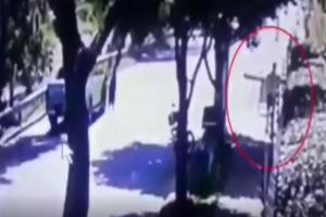 [Video] Por no dejarse robar en Usme se lanzó a la autopista 