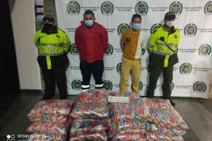 Chofer y ayudante fueron sorprendidos robando mercancía