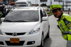 Multa por pasarse el semáforo en rojo 