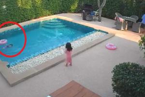 Viral- Niña cae a una piscina y es salvada por su hermana de tres años 