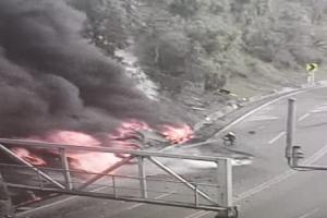 Accidente tractocamión vía Bogotá - Villavicencio 