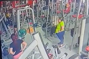 Agarrón en un gym