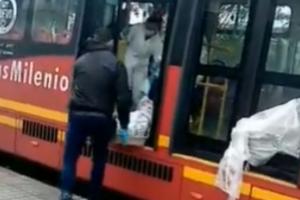 Mujer fallece en Transmilenio