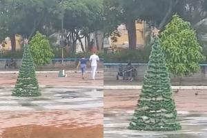 Árbol de navidad en la Plaza de Bolívar en Girardot, Cundinamarca desató burlas