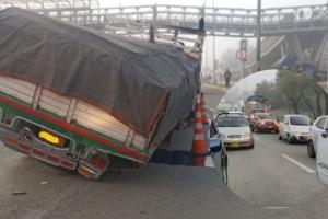 Insólita razón del monumental trancón en Autopista Norte