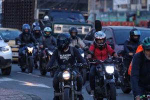 Motos / Movilidad en Bogotá / Trancón / Trancones / Carros / Congestión Vehicular