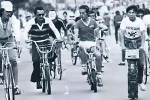 Ciclistas bogotanos disfrutando del día sin automóvil
