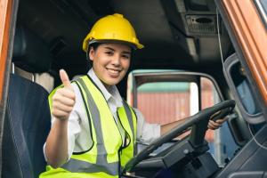 Conductora de vehículo de emergencia 