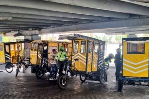Movilidad se cansó de los trimotores e impone reglas más severas