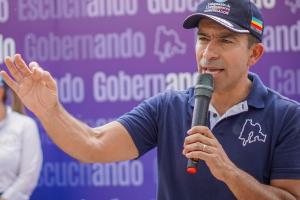 Rey prioriza a un municipio con histórica inversión: campesinos celebran