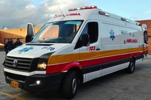 Bus escolar sufre accidente en Suba: autoridades atienden la emergencia