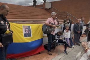 Jornada de oración por Nydia Quintero y Miguel Uribe