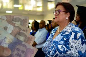 Maestros recibirán beneficio económico