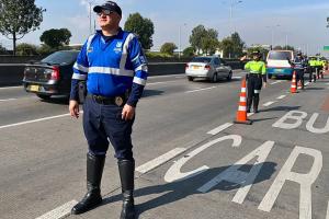 Kit de carretera incompleto le podría dañar el paseo: esto exigen por ley