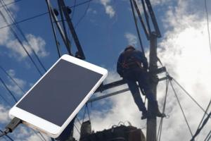 Bogotá, Soacha y Zipaquirá sin luz: busque dónde cargar el celular