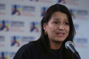 Paola Holguín