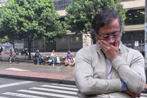El presidente Gustavo Petro sancionó ley de vehículos eléctricos