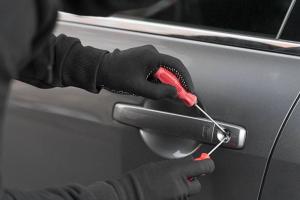 A qué hora roban más carros y motos en Bogotá: ladrones no descansan