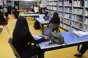 Estudiantes del SENA en una de sus aulas