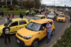 Taxistas protestan por proyecto de ley
