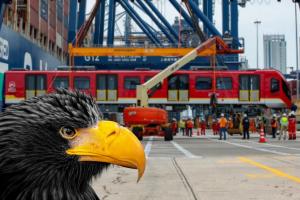 Águila negra llegó con el Metro legado histórico en un mismo viaje