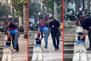 En video quedó registrado el momento en que presuntos vendedores lavan pollo en las aguas del canal San Francisco, en Bogotá.