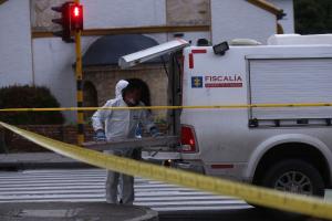 CTI de la Fiscalía haciendo levantamiento de un cuerpo