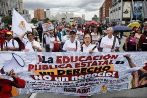 Manifestación de profesores en Bogotá