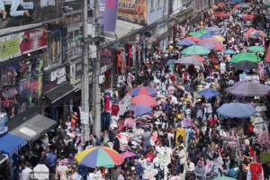 Espacio público libre Alcaldía avanza; vendedores resisten ofertas