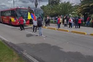 Manifestación en avenida El Dorado 10-10
