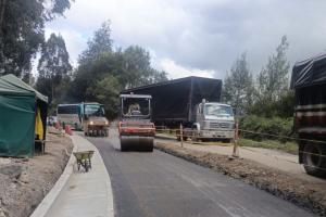 Obra entre Agua de Dios y Ricaurte va al 33% ya huele a pavimento nuevo