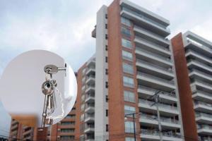 ¿Puede un arrendador cambiar las guardas si no le pagan el arriendo