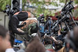 Periodistas en cubrimiento y robo de vehículo