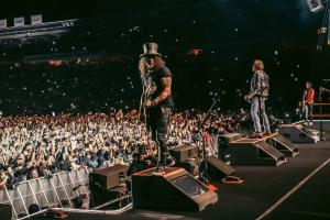 Slash, guitarrista de los Guns N' Roses, en concierto