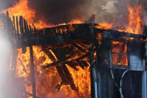 Familia perdió todo en incendio en Soacha