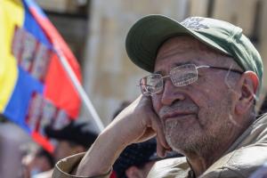 Adultos con nuevo servicio en Bogotá La vejez no es una carga