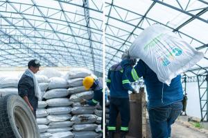 CAR le mete abono orgánico a fincas campesinas en Cundinamarca: ¿cómo pedirlo?