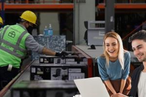 Nuevo aliado llegará a las oficinas en 2026 empleados trabajarán mejor