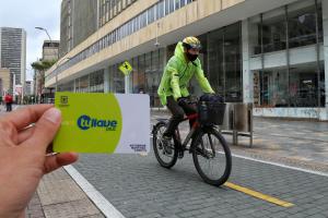 Pasajes gratis en TransMilenio por usar bicicleta