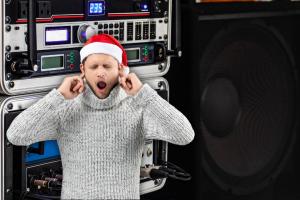 Vecinos ruidosos en Navidad