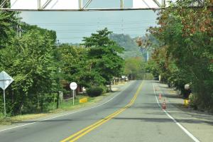 Cómo funciona doble línea amarilla en carretera
