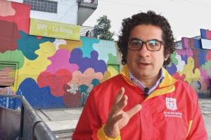 Roberto Carlos Angulo, secretario de Integración Social, lanza alerta por niños indígenas en Bogotá