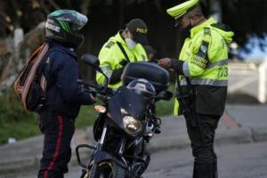 Ley que afecta a motociclistas ya rige Movilidad tendrá norma para multar