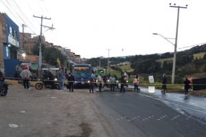 Protestas en la avenida Caracas afectan 7 rutas del SITP vecinos a caminar