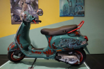 Off We Go lanza intervención artística en sus Vespas para concientizar sobre el medio ambiente y la biodiversidad