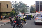 Choque entre ruta escolar y camión deja trancón y una monitora afectada en Chapinero