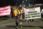 Vecinos protestan contra reubicación de indígenas