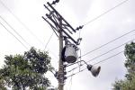 Poste de luz del alumbrado público en Bogotá
